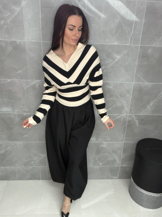 d77493d8-52a5-4e75-b900-857c9cd24c7a.jpg